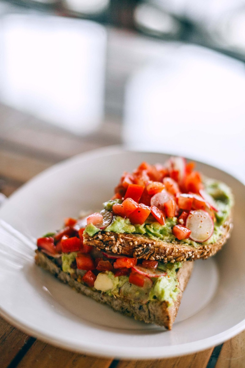 toast avocat pour un brunch le lendemain du mariage toast avocat pour un brunch le lendemain du mariage