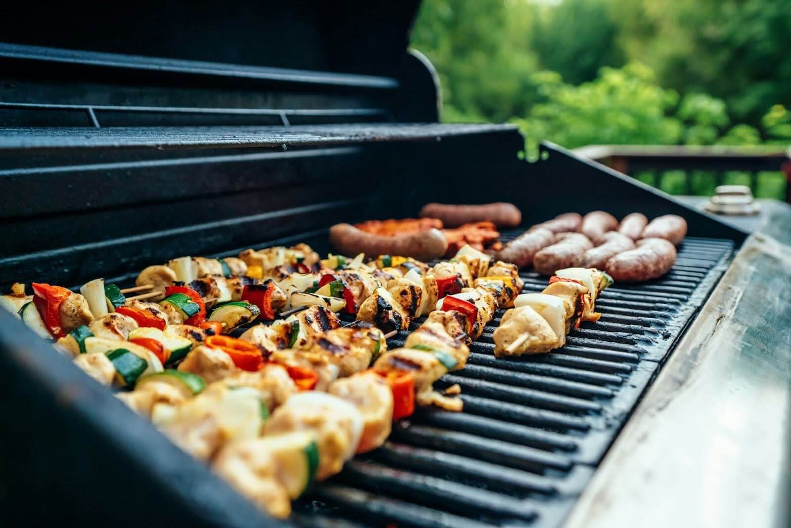 brochettes au barbecue pour une crémaillère pas cher brochettes au barbecue pour une crémaillère pas cher