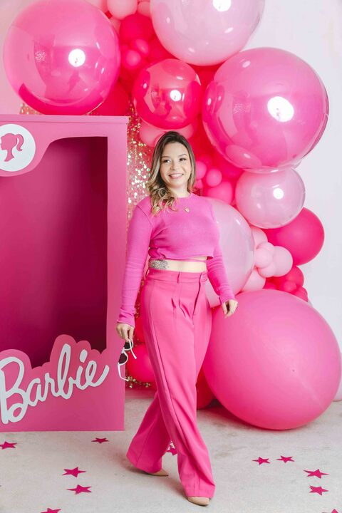 Boite grandeur nature et ballons roses pour organiser un anniversaire Barbie Boite grandeur nature et ballons roses pour organiser un anniversaire Barbie