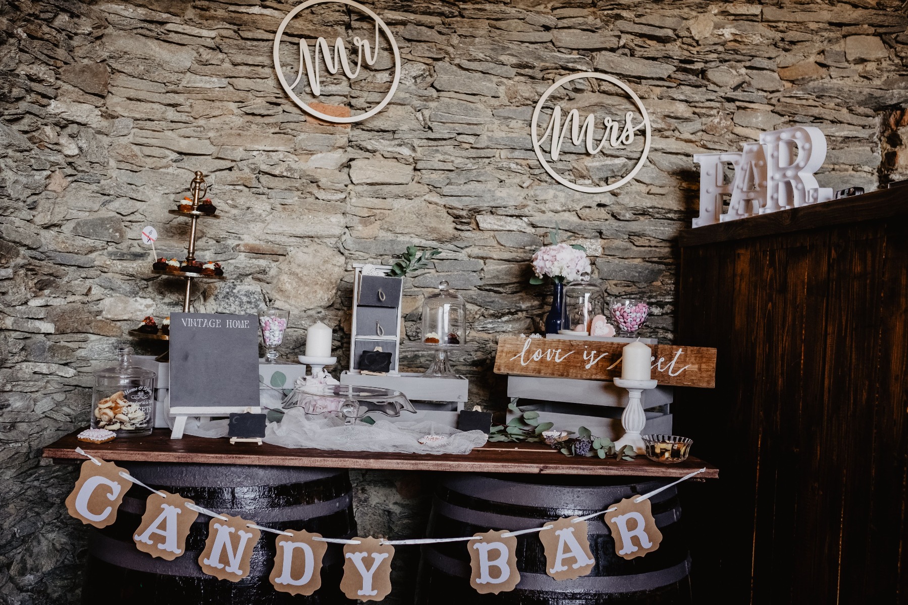 candy bar vintage lors d’un mariage candy bar vintage lors d’un mariage